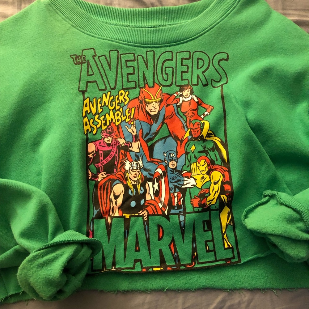 Vintage Green Avengers Crop Sweater! Gently used, help with sustainability!